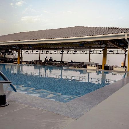 The Gold Beach Resort Даман Экстерьер фото