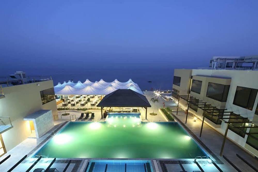 The Gold Beach Resort Даман Экстерьер фото