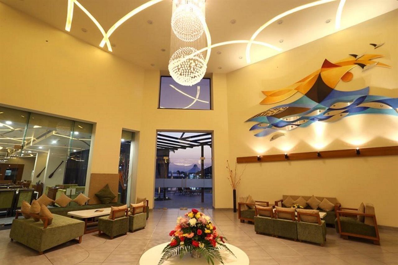 The Gold Beach Resort Даман Экстерьер фото