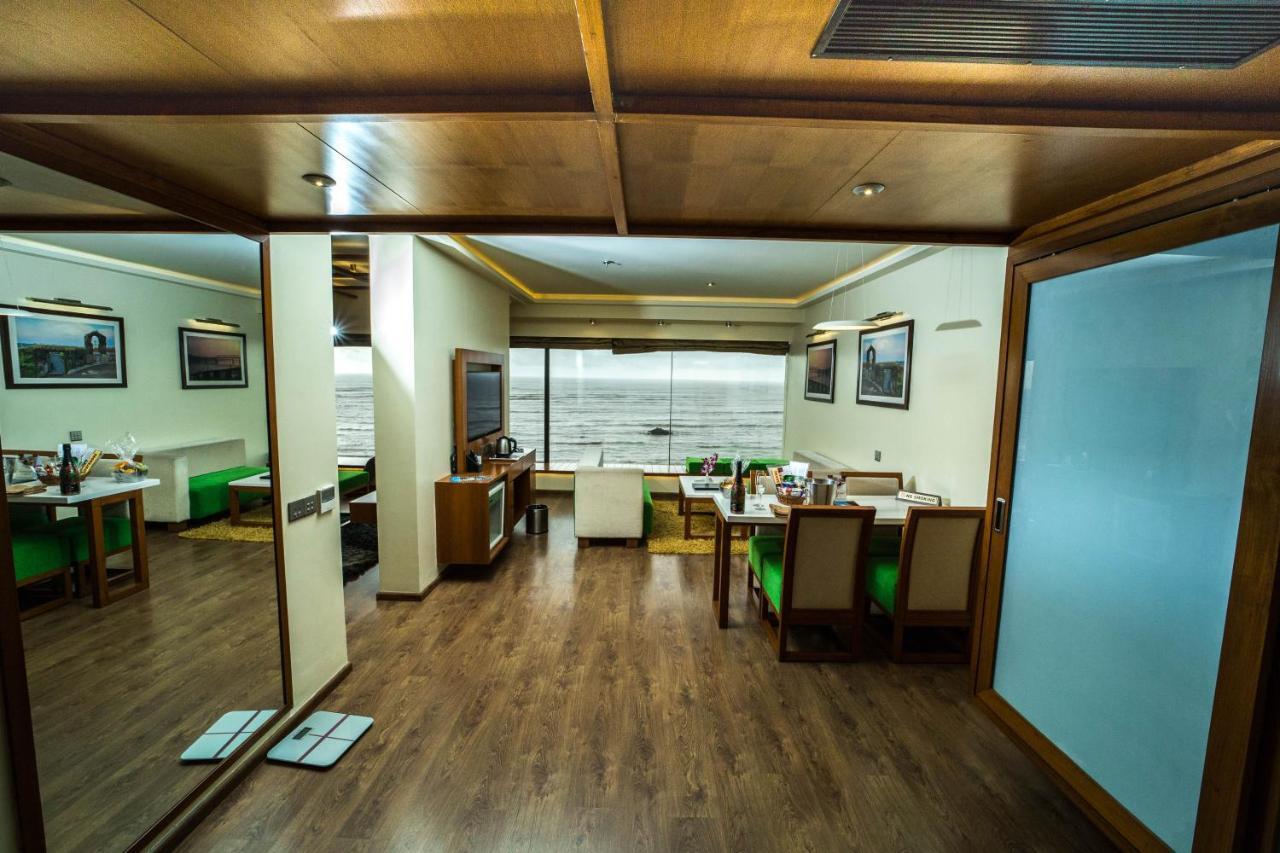 The Gold Beach Resort Даман Экстерьер фото